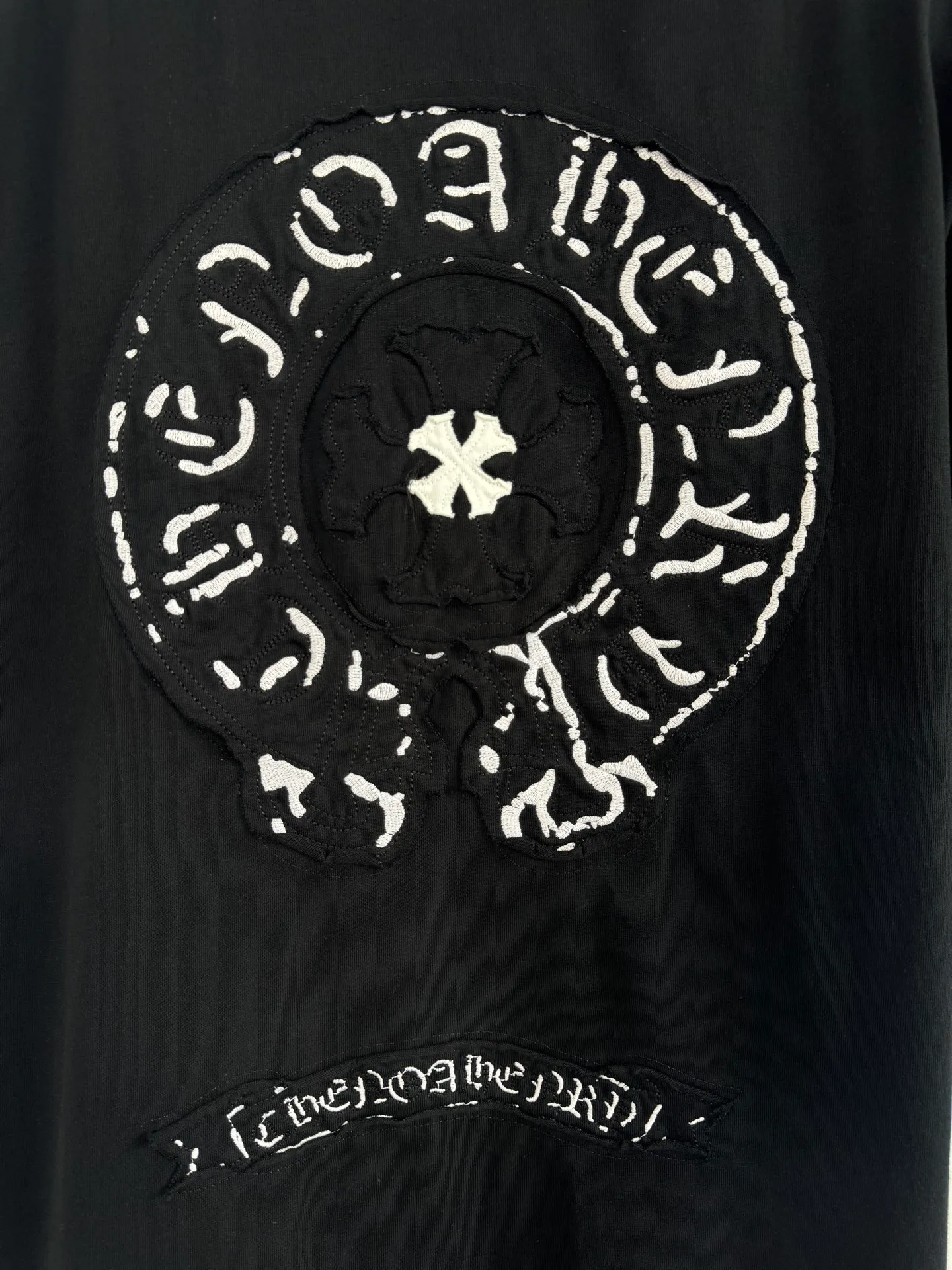 P200 ch high version Chrome Hearts 2025 spring and summer new cross patch washed short-sleeved T-shirt, fabric: 26 double yarns, 320 grams weight, cross patch embroidery, heavy washing Printing process: patch embroidery Color: black white Size: S M L XL Style number: 5132